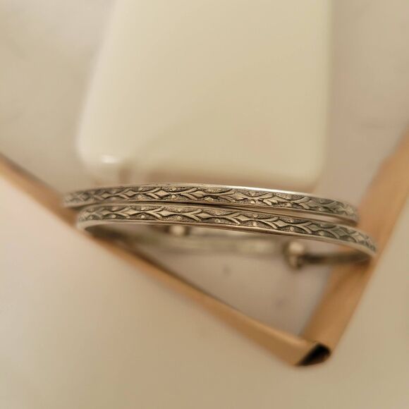 Vintage West Indian Bangles ~ Set of 4 - Picture 3 of 7